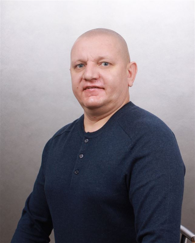 Водитель Дмитрий