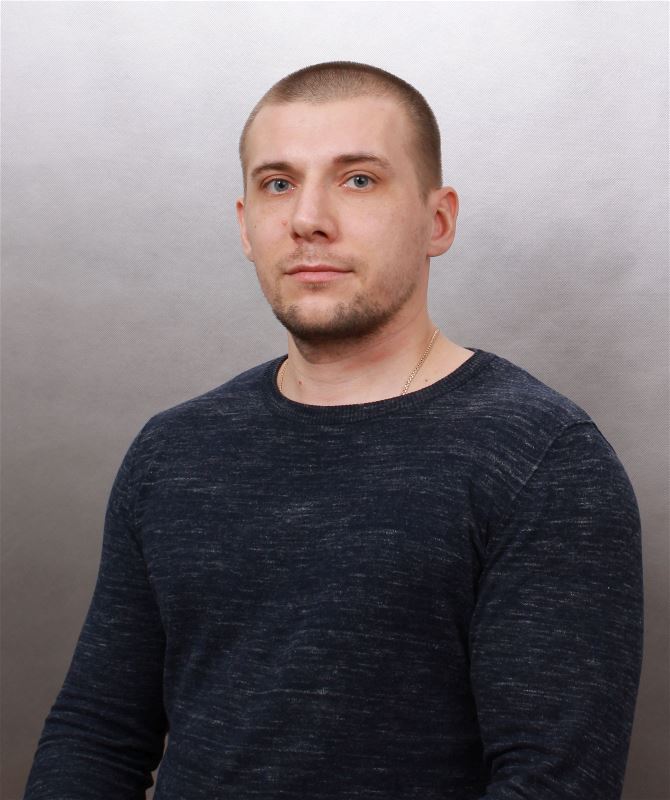 Водитель Антон