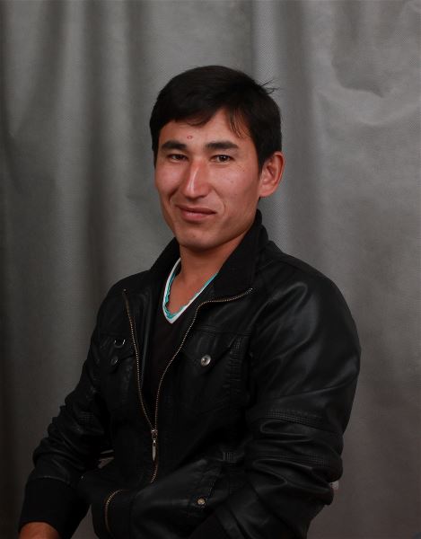 Садовник Алижон