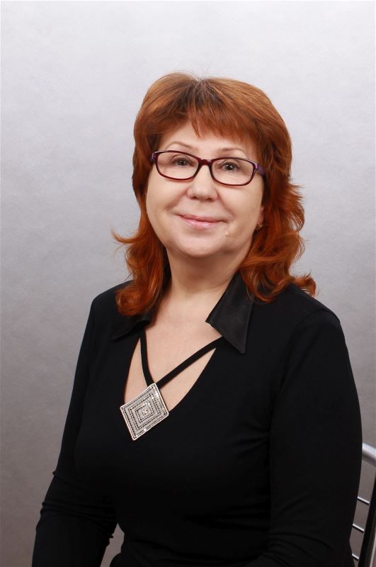 Домработница Елена