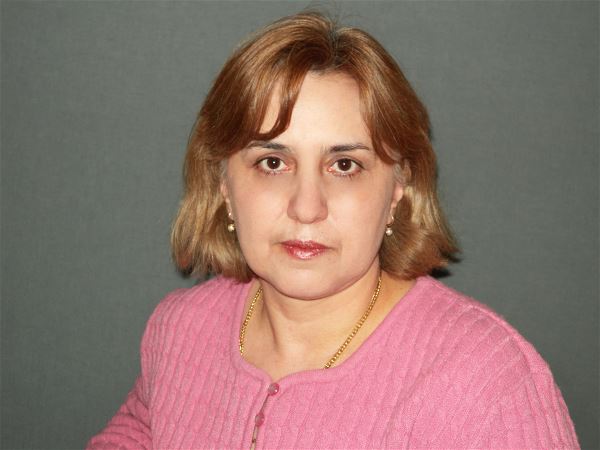 Домработница Арпеник