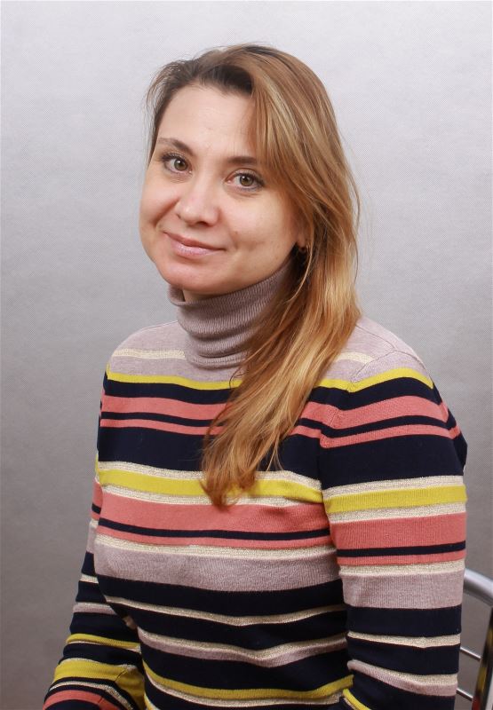 Няня Лале