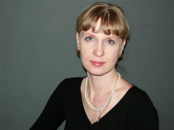 Домработница Елена