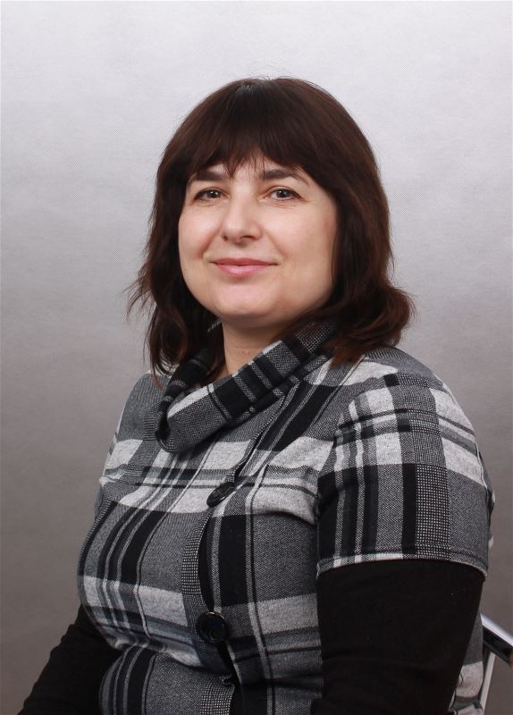 Домработница Елена