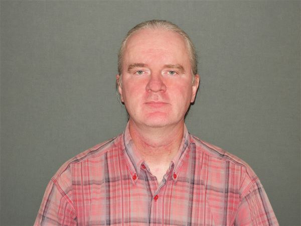 Помощник по хозяйству Александр
