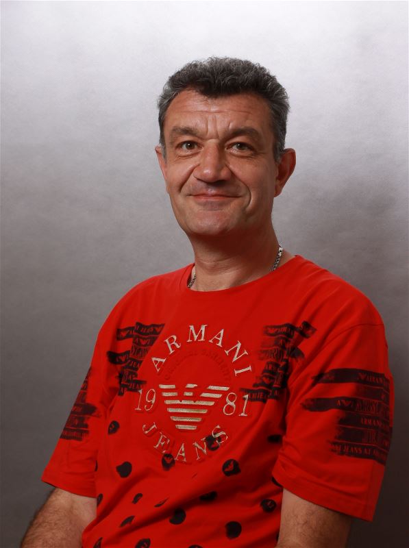 Помощник по хозяйству Сергей