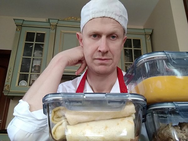 Работа в семье и офисе компании приготовления блюд по запросу. Закупки продукции. Кетринг. Персонал.