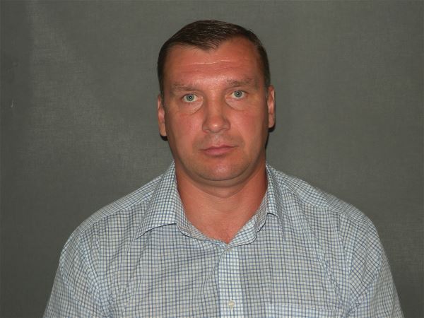 Помощник по хозяйству Александр