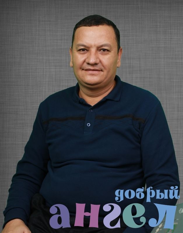 Помощник по хозяйству Хусен