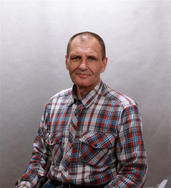 Помощник по хозяйству Александр