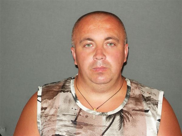 Помощник по хозяйству Виталий