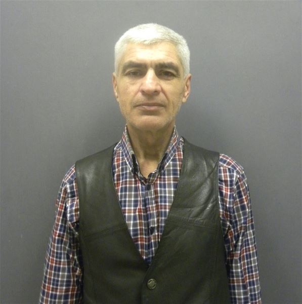 Помощник по хозяйству Евгений