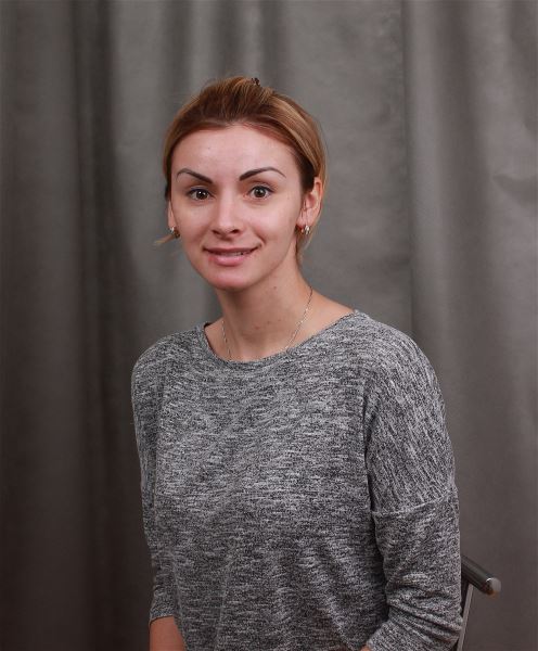 Няня София