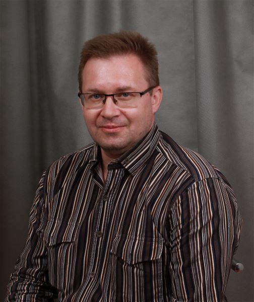 Помощник по хозяйству Валентин