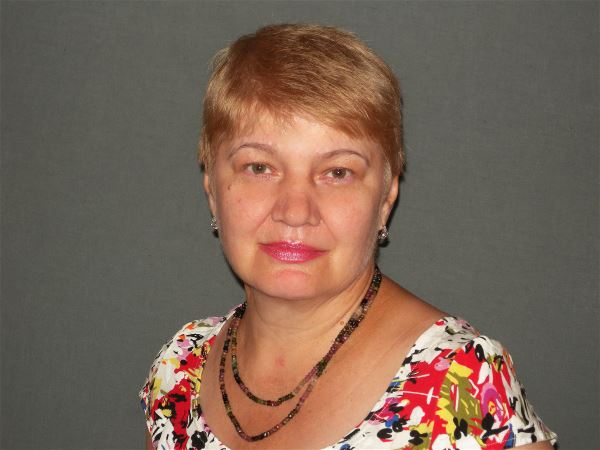 Няня Лариса