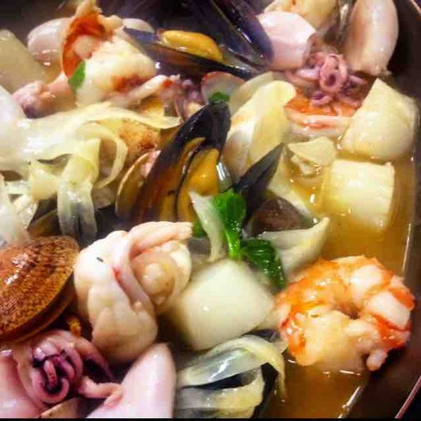 Соте из морепродуктов с шафраном