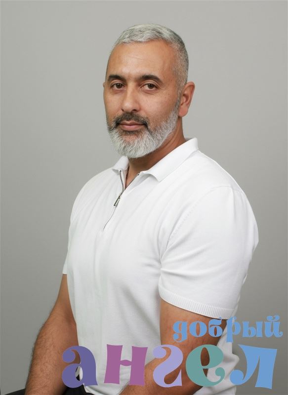 Помощник по хозяйству Фаррух