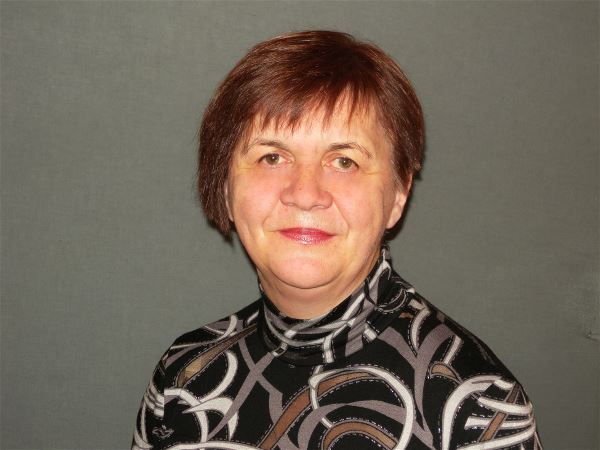 Няня Лариса