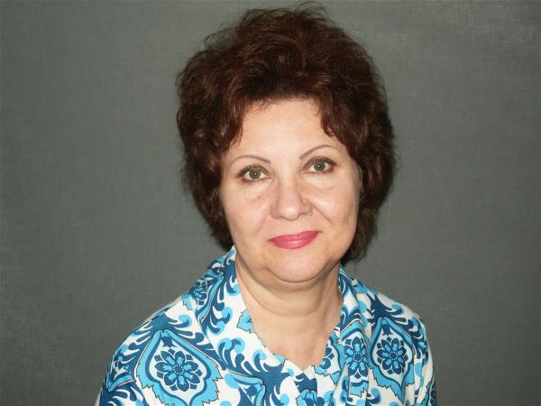 Домработница Лариса
