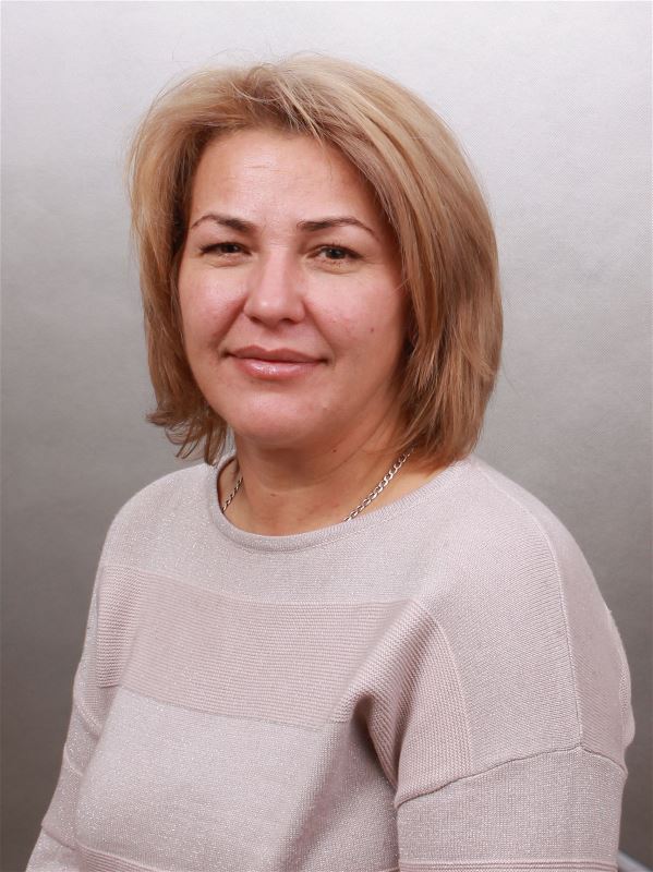 Домработница Светлана Ростиславовна