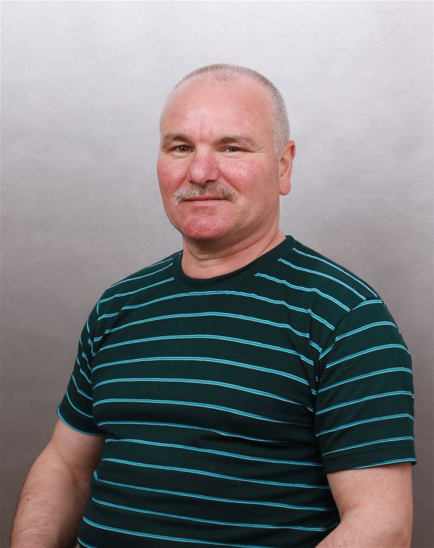 Помощник по хозяйству Артур