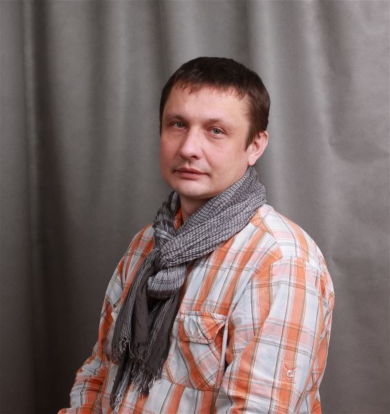 Помощник по хозяйству Виталий