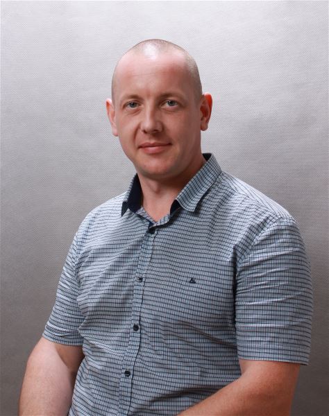 Водитель Дмитрий