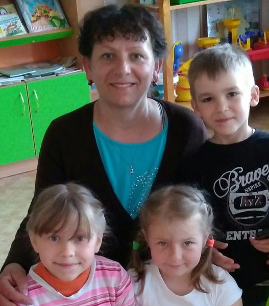 Я со своими воспитанниками в детском саду.