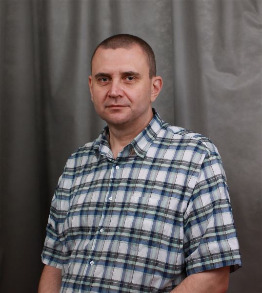 Помощник по хозяйству Сергей