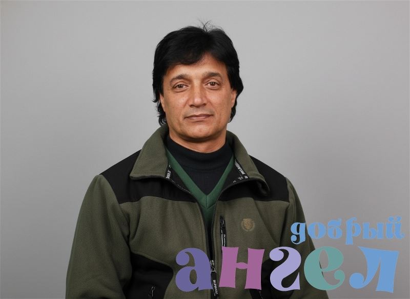 Семейная пара Хуршед