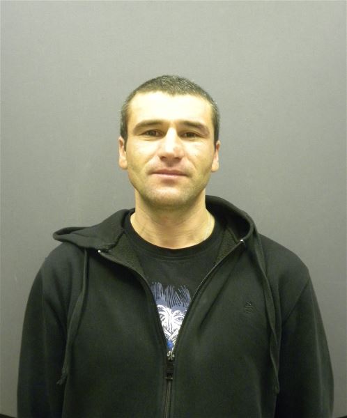 Помощник по хозяйству Руслан