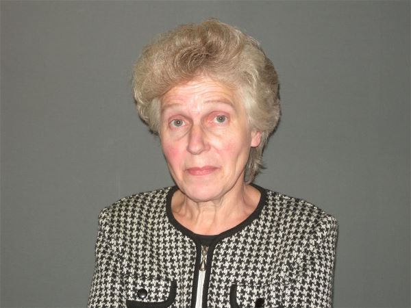 Домработница Елена
