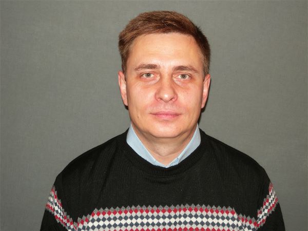 Водитель Дмитрий