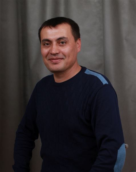 Семейная пара Хусан