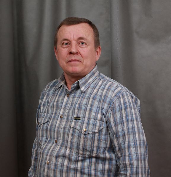 Помощник по хозяйству Борис