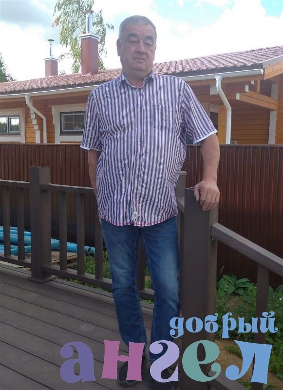 Помощник по хозяйству Марат