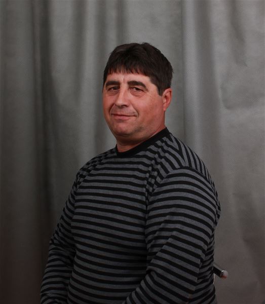 Садовник Виктор