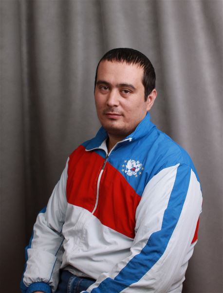 Помощник по хозяйству Давронбек