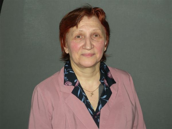 Няня Полина