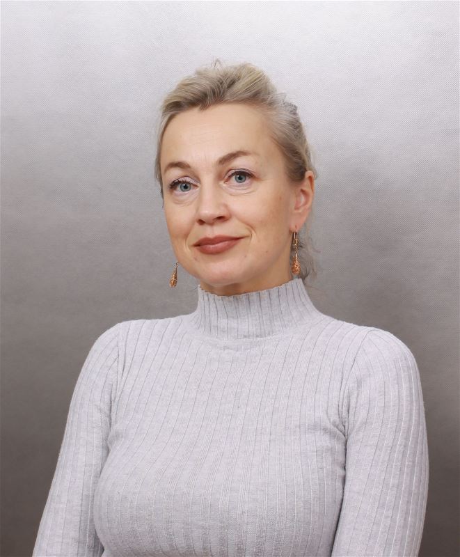 Няня Елена