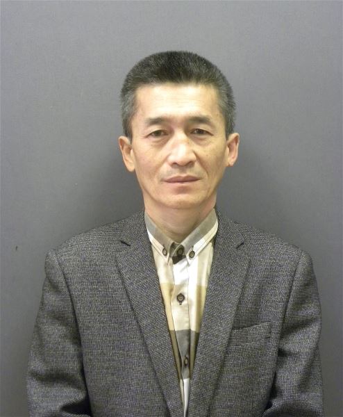 Помощник по хозяйству Валерий