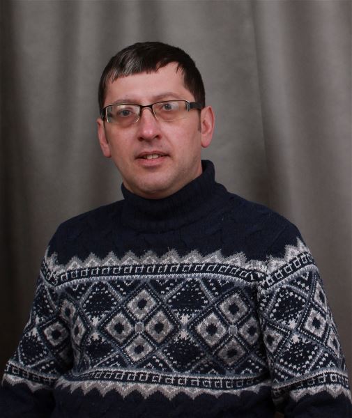 Помощник по хозяйству Юрий