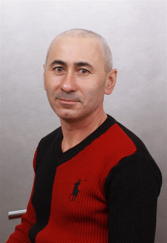 Помощник по хозяйству Улугбек