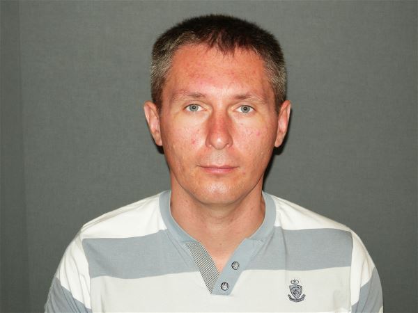 Помощник по хозяйству Александр