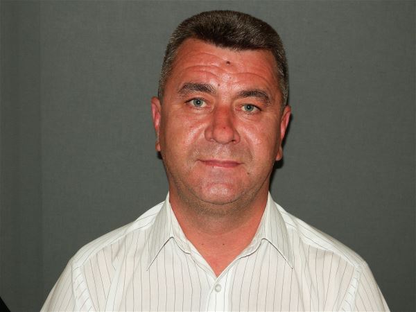 Помощник по хозяйству Юрий