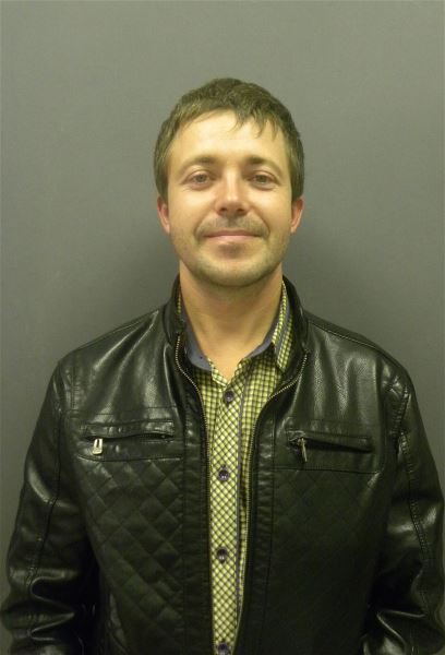 Помощник по хозяйству Александр