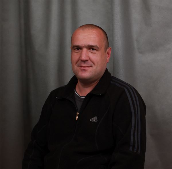 Помощник по хозяйству Алексей