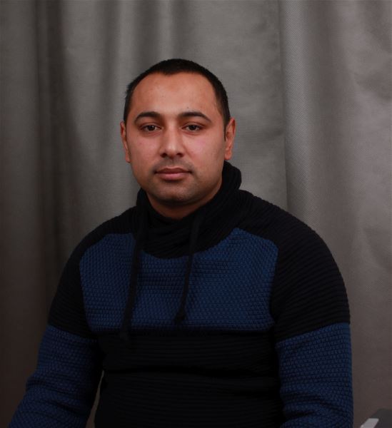 Садовник Авазжан