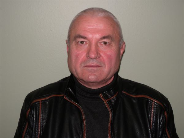 Помощник по хозяйству Дмитрий