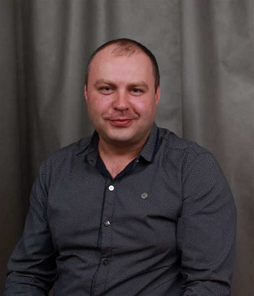 Помощник по хозяйству Сергей